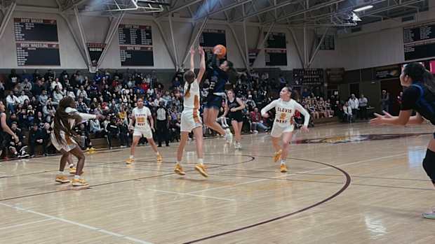 Clovis West Clovis court shot girls basketball
